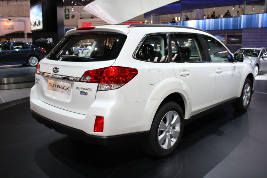  Subaru Outback 2010 года  (фото 2 из 79)